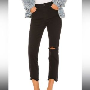 Levi’s 724 High Rise Straight Crop in Black Pixel